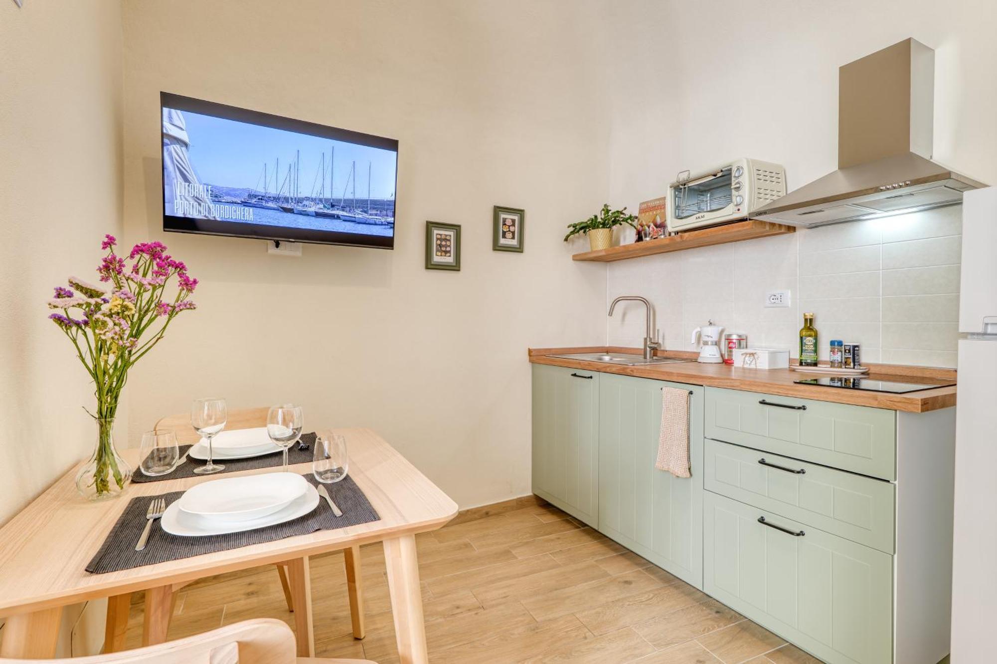 Casa Dritta Apartment บอร์ดิเกรา ภายนอก รูปภาพ